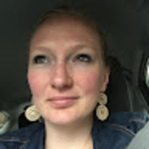 Meet your Posher, Ella